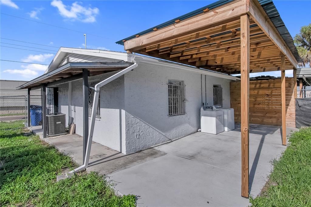 For Sale: $445,000 (4 beds, 0 baths, 1421 Square Feet)