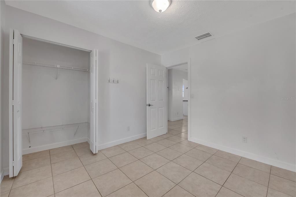 For Sale: $445,000 (4 beds, 0 baths, 1421 Square Feet)