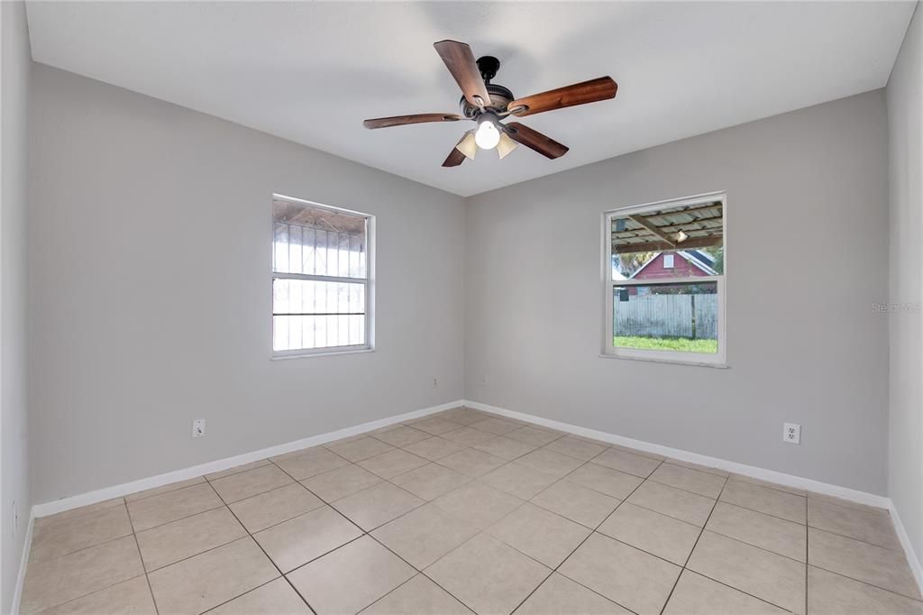 For Sale: $445,000 (4 beds, 0 baths, 1421 Square Feet)