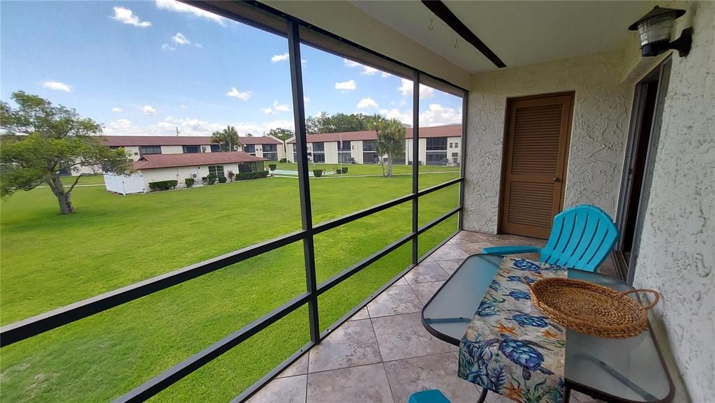 В аренду: $1,600 (2 спален, 1 ванн, 894 Квадратных фут)