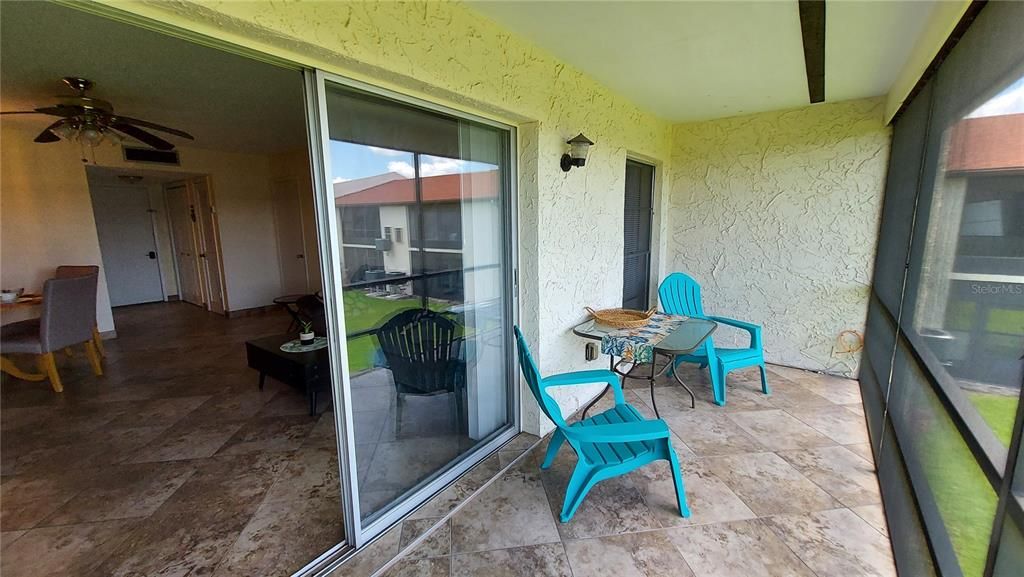 В аренду: $1,600 (2 спален, 1 ванн, 894 Квадратных фут)