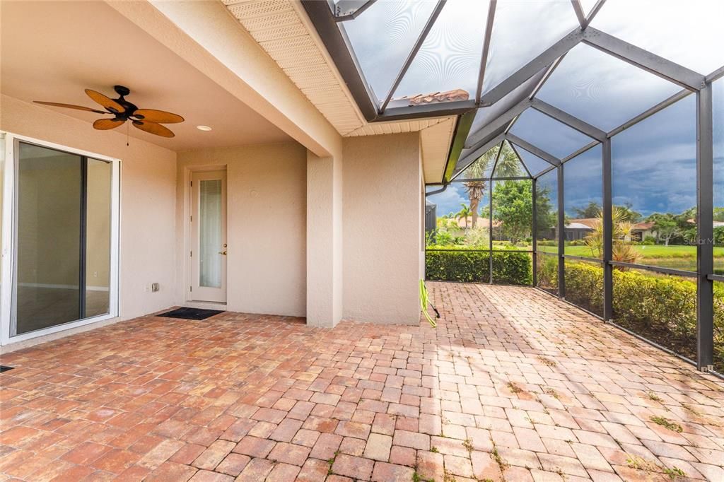 En Venta: $424,900 (2 camas, 2 baños, 1683 Pies cuadrados)
