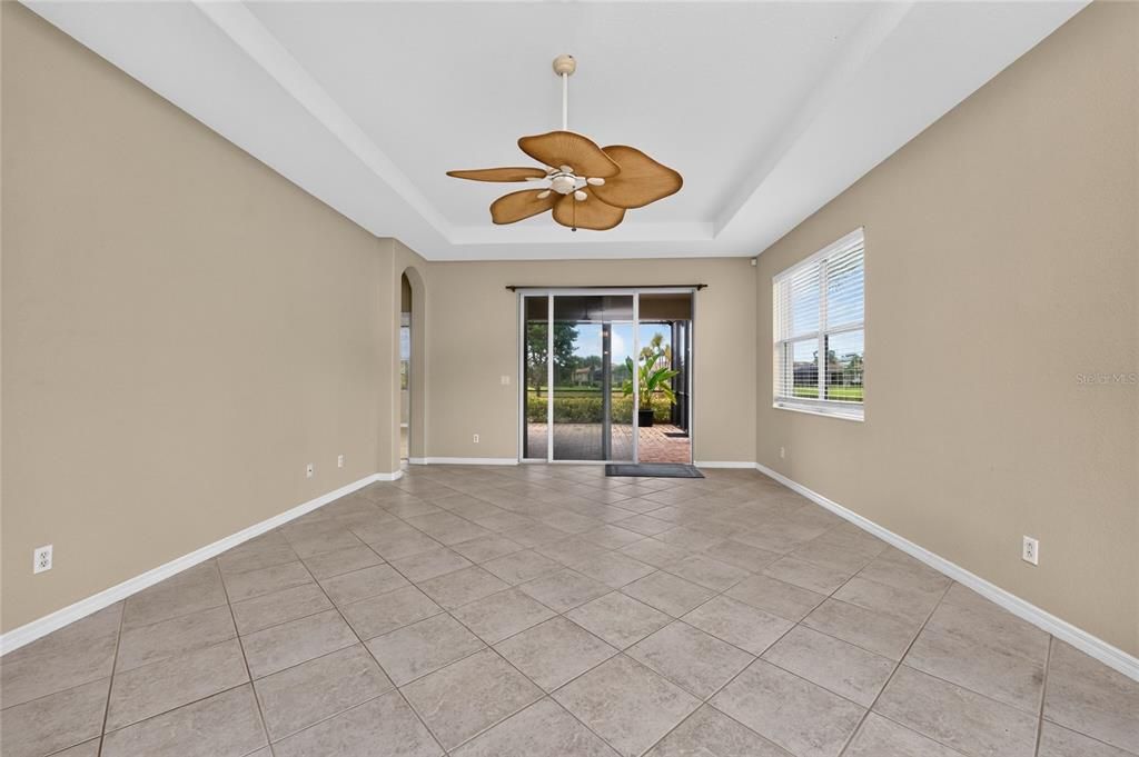En Venta: $424,900 (2 camas, 2 baños, 1683 Pies cuadrados)