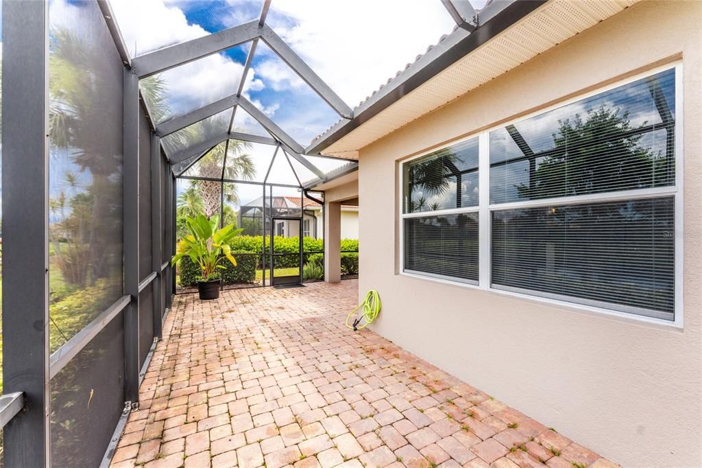 En Venta: $424,900 (2 camas, 2 baños, 1683 Pies cuadrados)