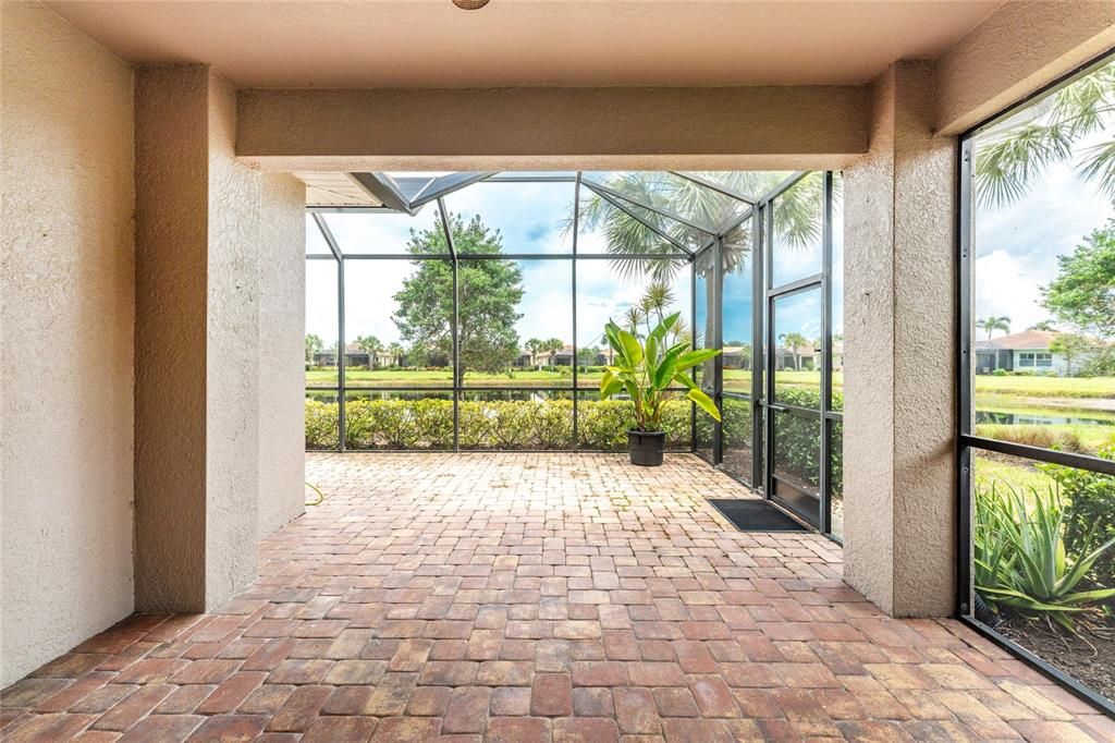 En Venta: $424,900 (2 camas, 2 baños, 1683 Pies cuadrados)