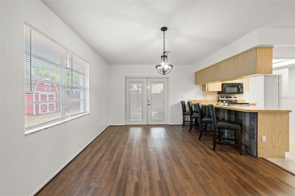En Venta: $299,000 (3 camas, 2 baños, 1505 Pies cuadrados)