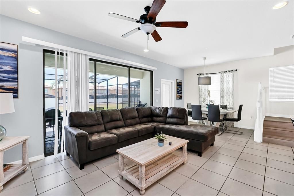 For Sale: $409,000 (5 beds, 4 baths, 2265 Square Feet)