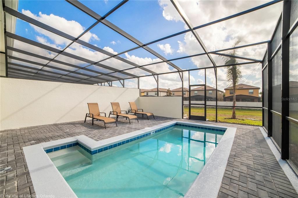 For Sale: $409,000 (5 beds, 4 baths, 2265 Square Feet)