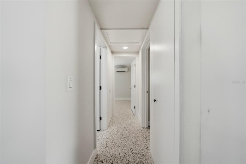 For Sale: $439,000 (2 beds, 2 baths, 1112 Square Feet)