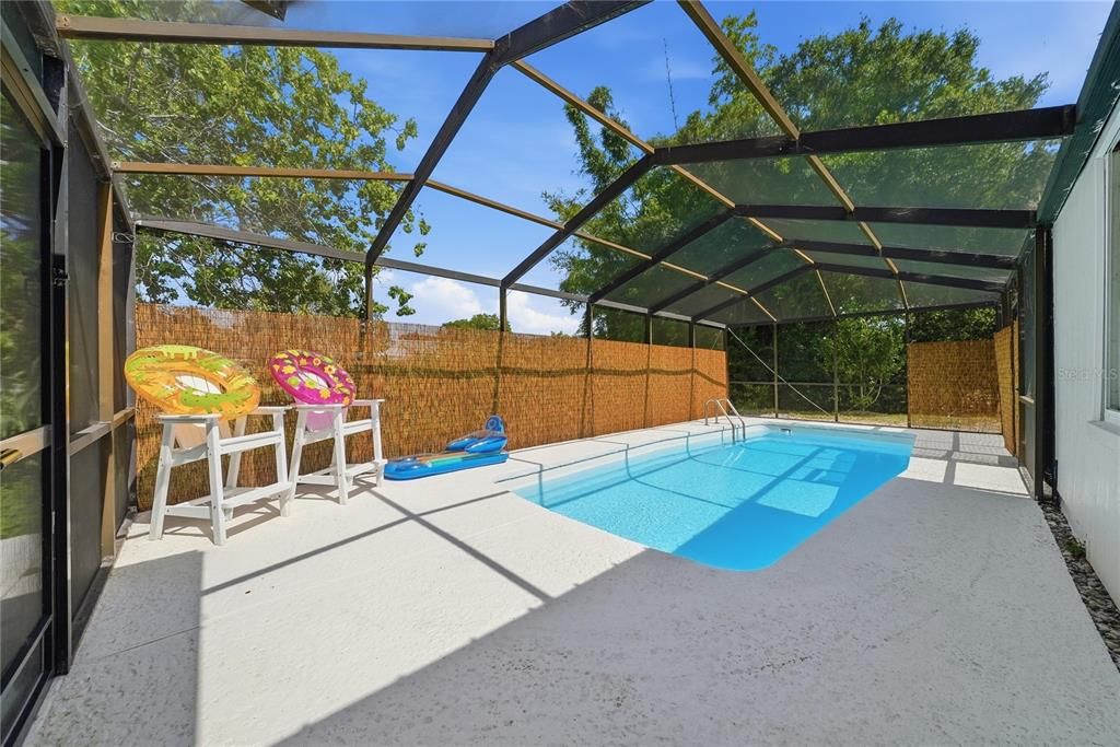 For Sale: $439,000 (2 beds, 2 baths, 1112 Square Feet)