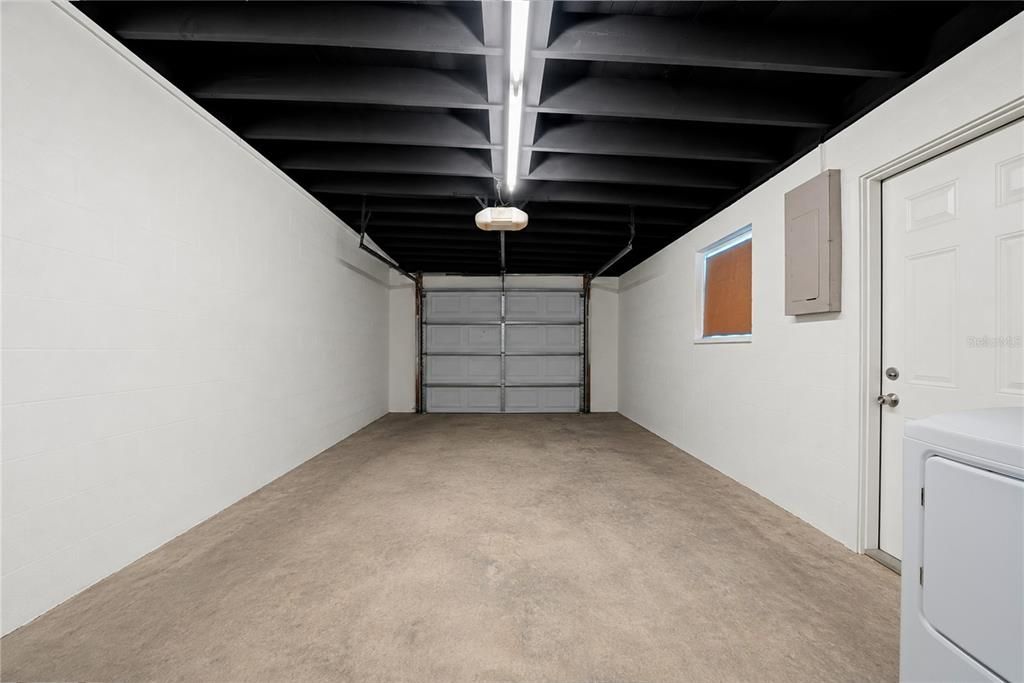 For Sale: $439,000 (2 beds, 2 baths, 1112 Square Feet)