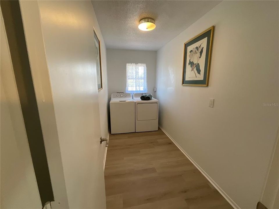 For Sale: $475,000 (3 beds, 2 baths, 1743 Square Feet)