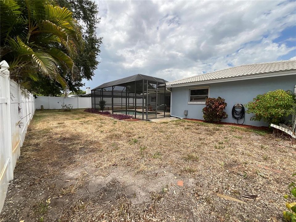 For Sale: $475,000 (3 beds, 2 baths, 1743 Square Feet)