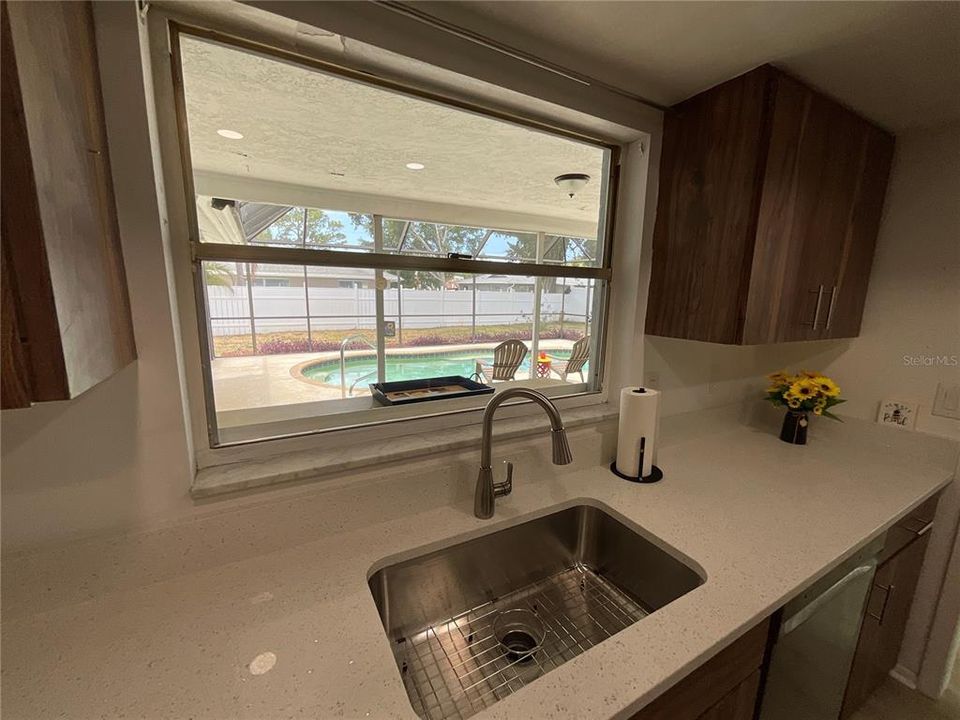 For Sale: $475,000 (3 beds, 2 baths, 1743 Square Feet)