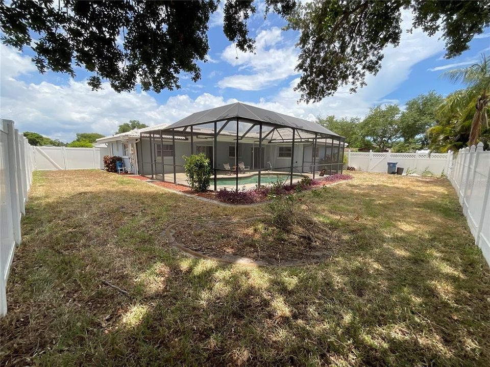 For Sale: $475,000 (3 beds, 2 baths, 1743 Square Feet)