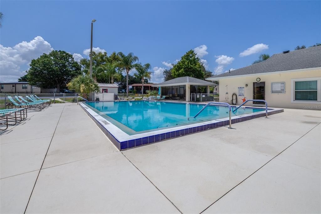 For Sale: $159,900 (2 beds, 2 baths, 1080 Square Feet)