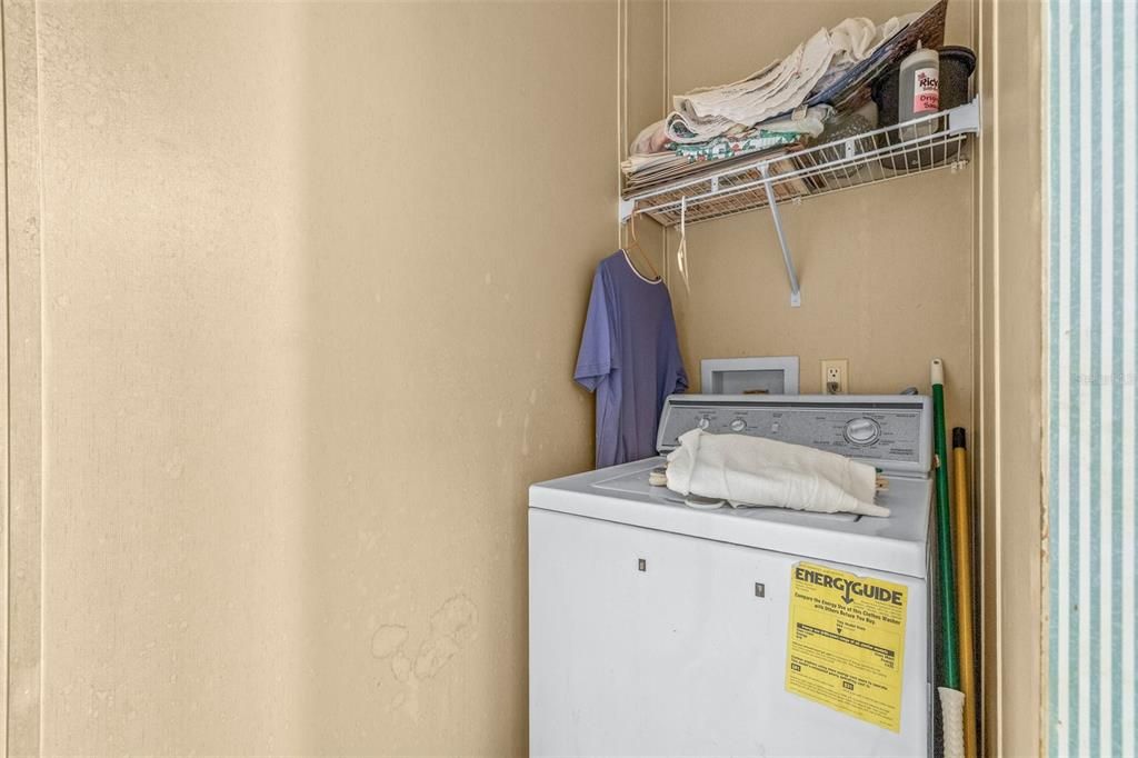 For Sale: $159,900 (2 beds, 2 baths, 1080 Square Feet)