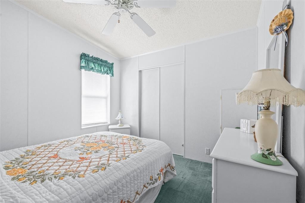 For Sale: $159,900 (2 beds, 2 baths, 1080 Square Feet)