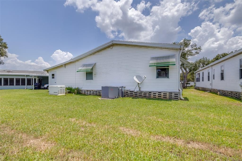 For Sale: $159,900 (2 beds, 2 baths, 1080 Square Feet)