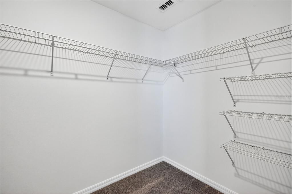 В аренду: $2,100 (3 спален, 2 ванн, 1667 Квадратных фут)