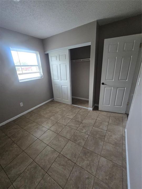 For Rent: $1,650 (3 beds, 1 baths, 1000 Square Feet)