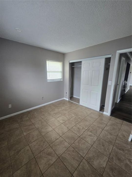 For Rent: $1,650 (3 beds, 1 baths, 1000 Square Feet)