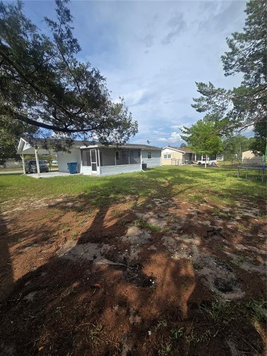 For Rent: $1,650 (3 beds, 1 baths, 1000 Square Feet)