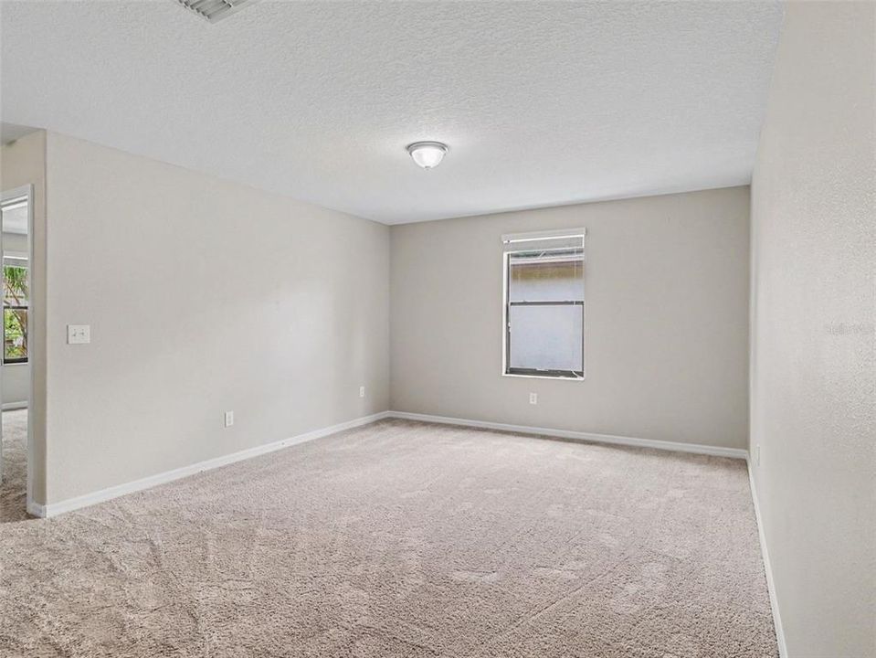 For Sale: $394,900 (5 beds, 2 baths, 2949 Square Feet)