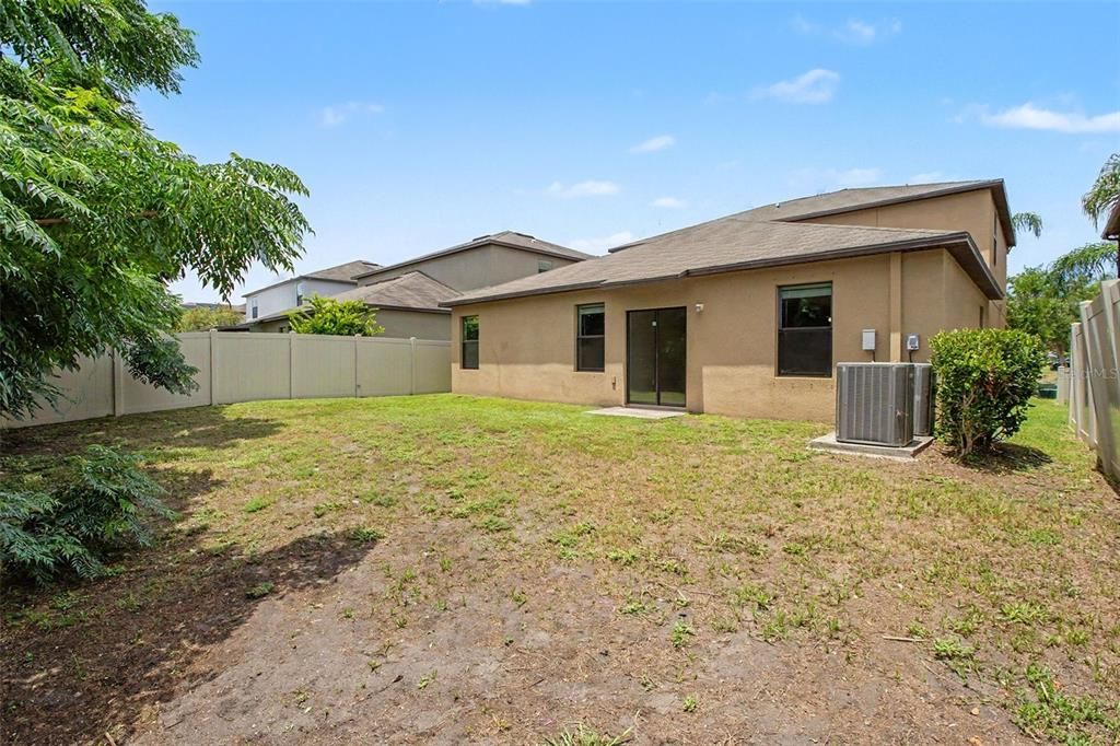 For Sale: $394,900 (5 beds, 2 baths, 2949 Square Feet)