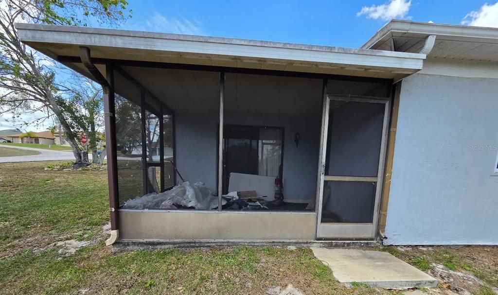 For Sale: $232,000 (2 beds, 2 baths, 1597 Square Feet)