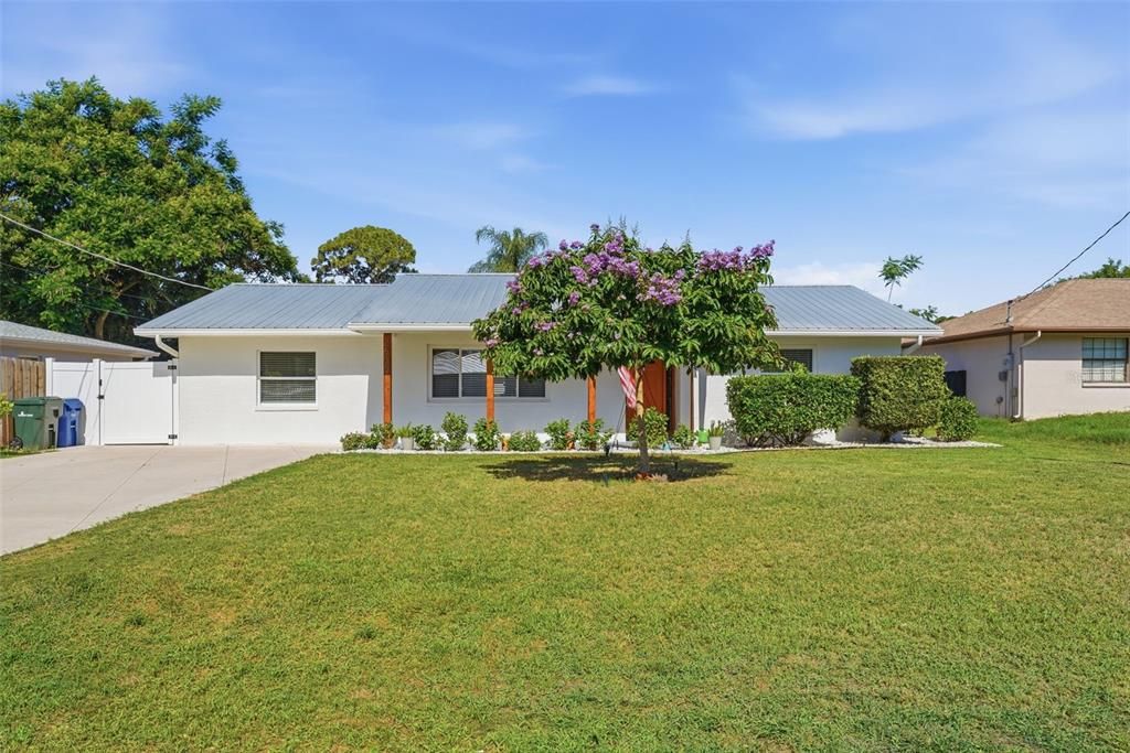 En Venta: $515,000 (3 camas, 2 baños, 1817 Pies cuadrados)