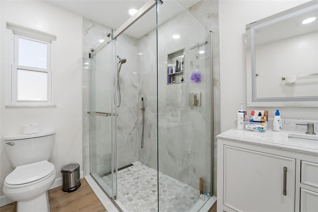 En Venta: $515,000 (3 camas, 2 baños, 1817 Pies cuadrados)