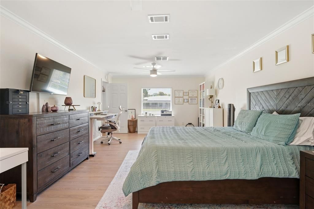En Venta: $515,000 (3 camas, 2 baños, 1817 Pies cuadrados)