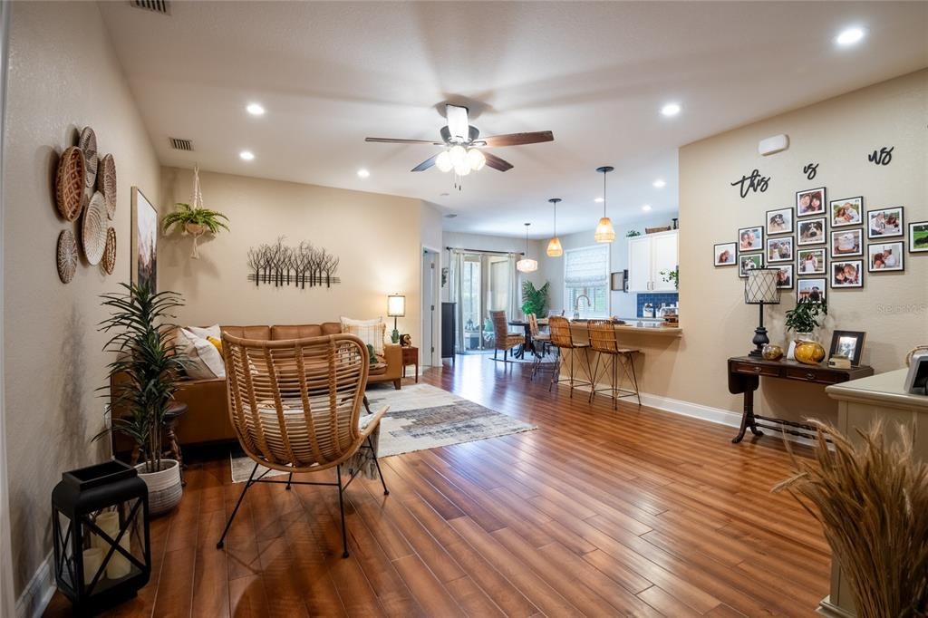 For Sale: $415,000 (3 beds, 2 baths, 1650 Square Feet)