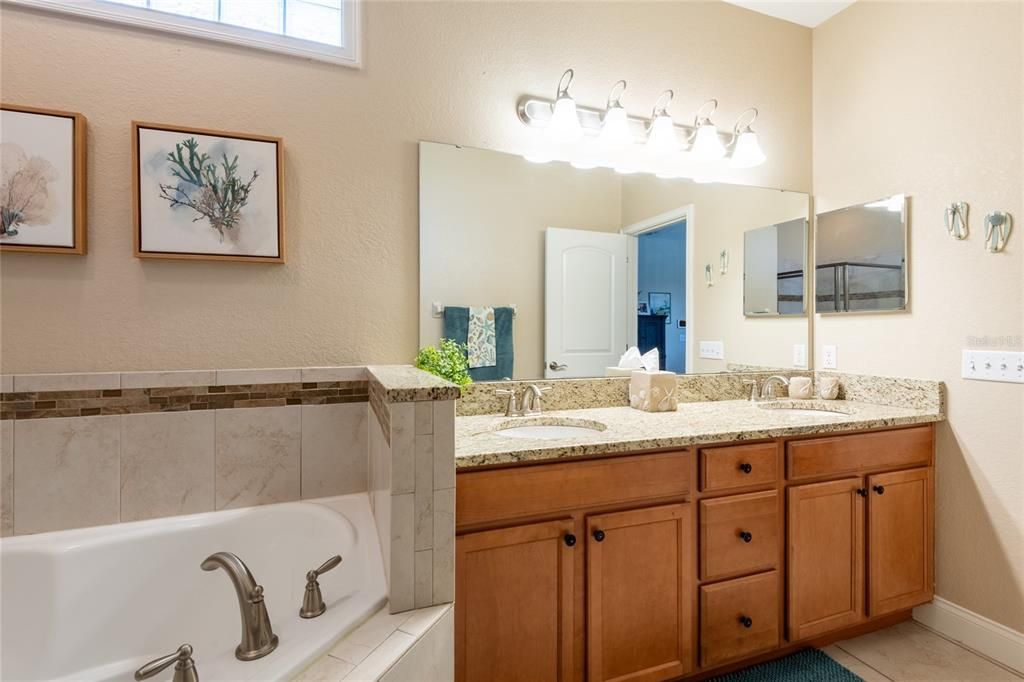For Sale: $415,000 (3 beds, 2 baths, 1650 Square Feet)