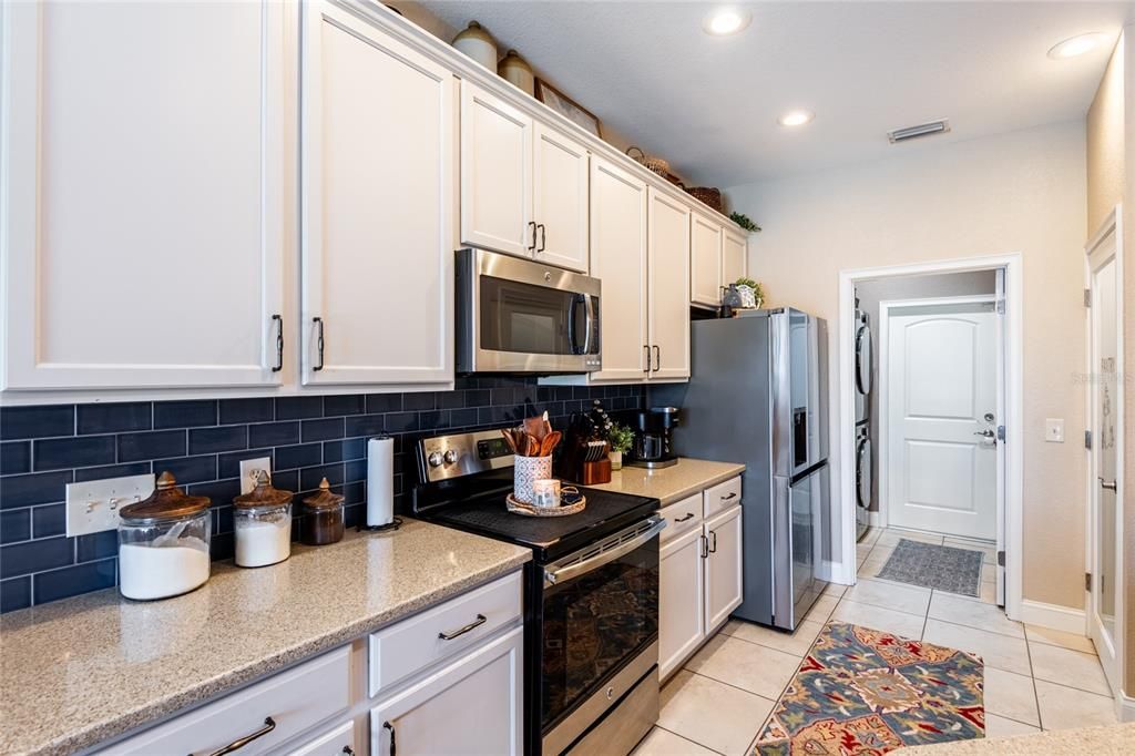For Sale: $415,000 (3 beds, 2 baths, 1650 Square Feet)
