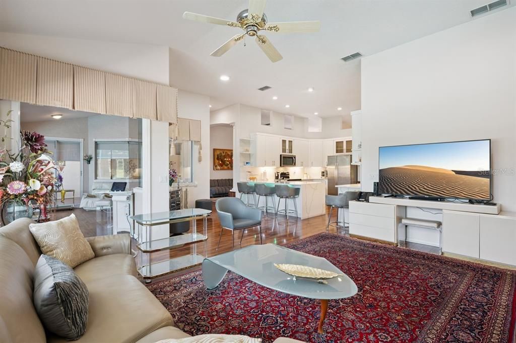 For Sale: $749,000 (3 beds, 3 baths, 2589 Square Feet)