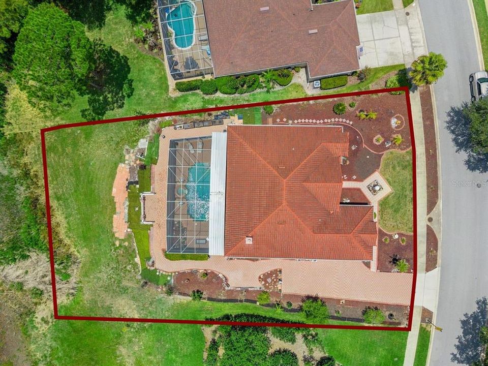 For Sale: $749,000 (3 beds, 3 baths, 2589 Square Feet)