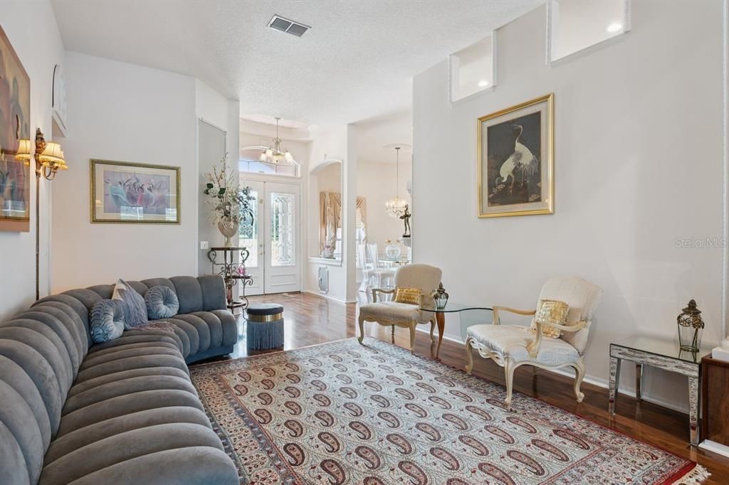 For Sale: $749,000 (3 beds, 3 baths, 2589 Square Feet)