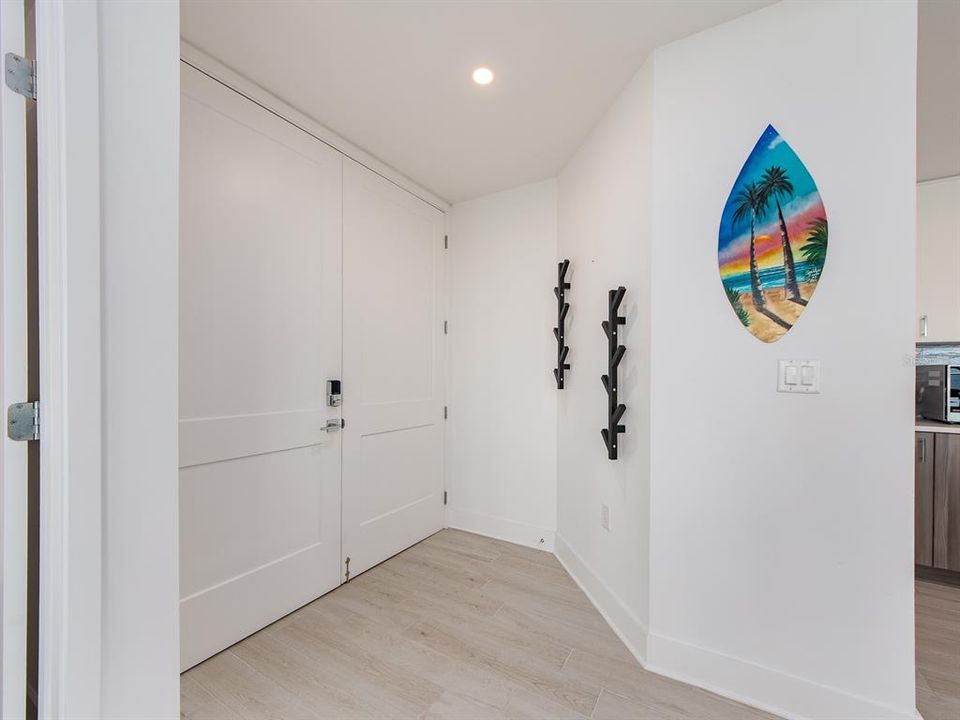 В аренду: $11,500 (3 спален, 3 ванн, 2240 Квадратных фут)