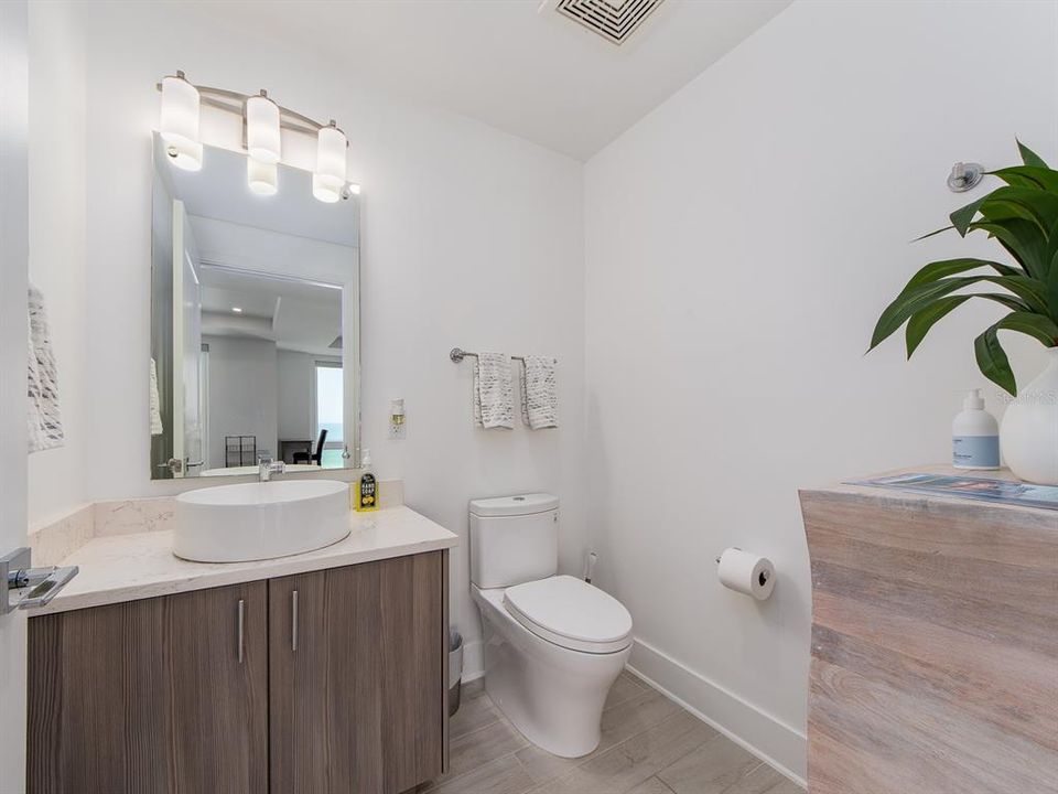 В аренду: $11,500 (3 спален, 3 ванн, 2240 Квадратных фут)