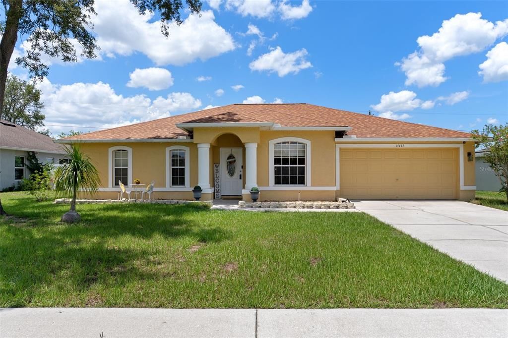 For Sale: $327,500 (4 beds, 2 baths, 1762 Square Feet)