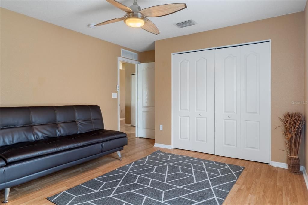 For Sale: $327,500 (4 beds, 2 baths, 1762 Square Feet)