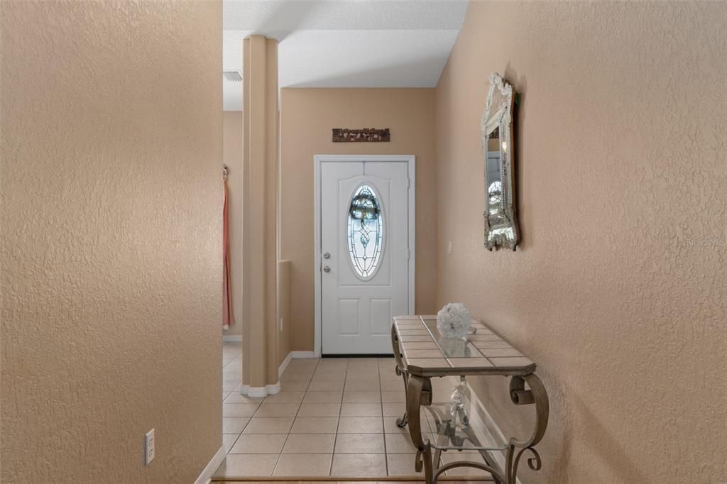 For Sale: $327,500 (4 beds, 2 baths, 1762 Square Feet)