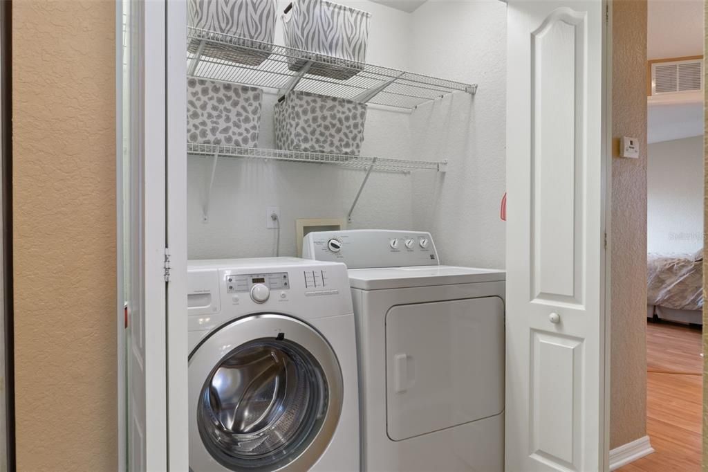 For Sale: $327,500 (4 beds, 2 baths, 1762 Square Feet)