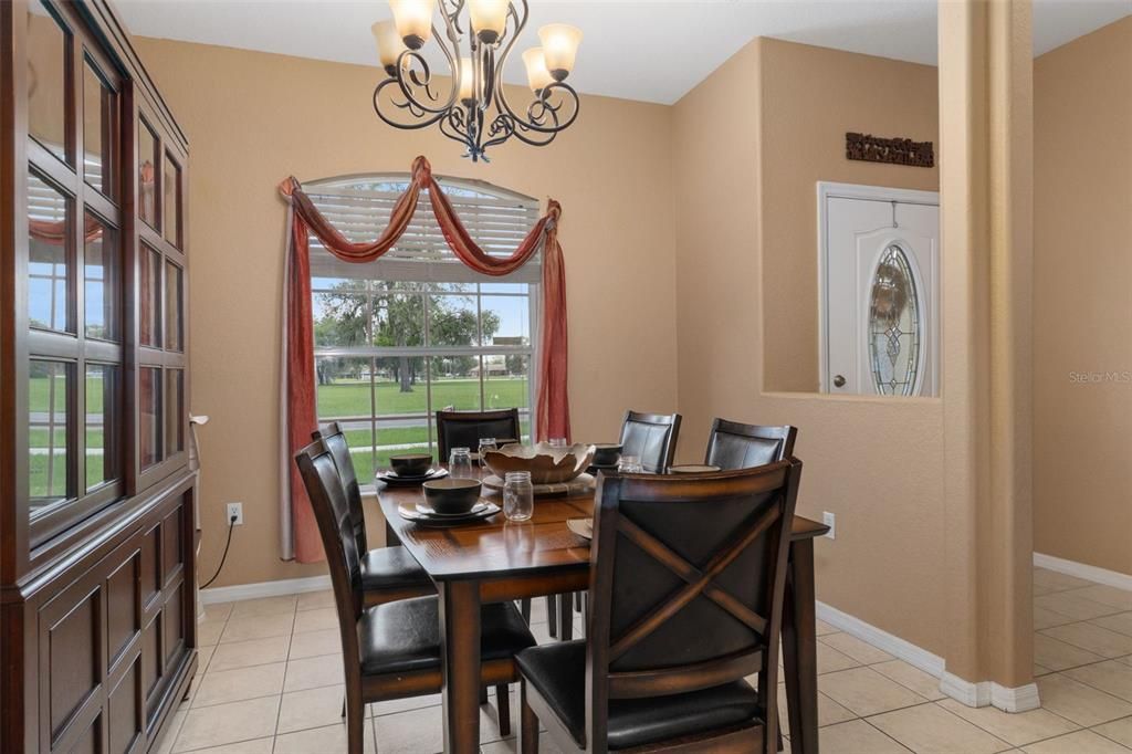 For Sale: $327,500 (4 beds, 2 baths, 1762 Square Feet)