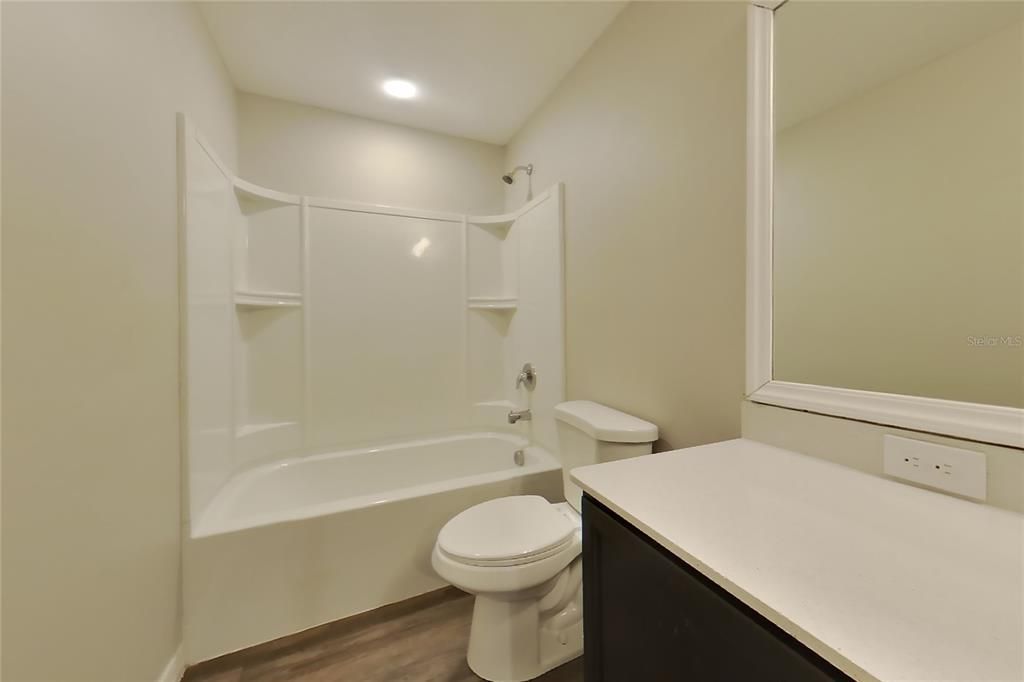 En Renta: $2,499 (5 camas, 3 baños, 1984 Pies cuadrados)