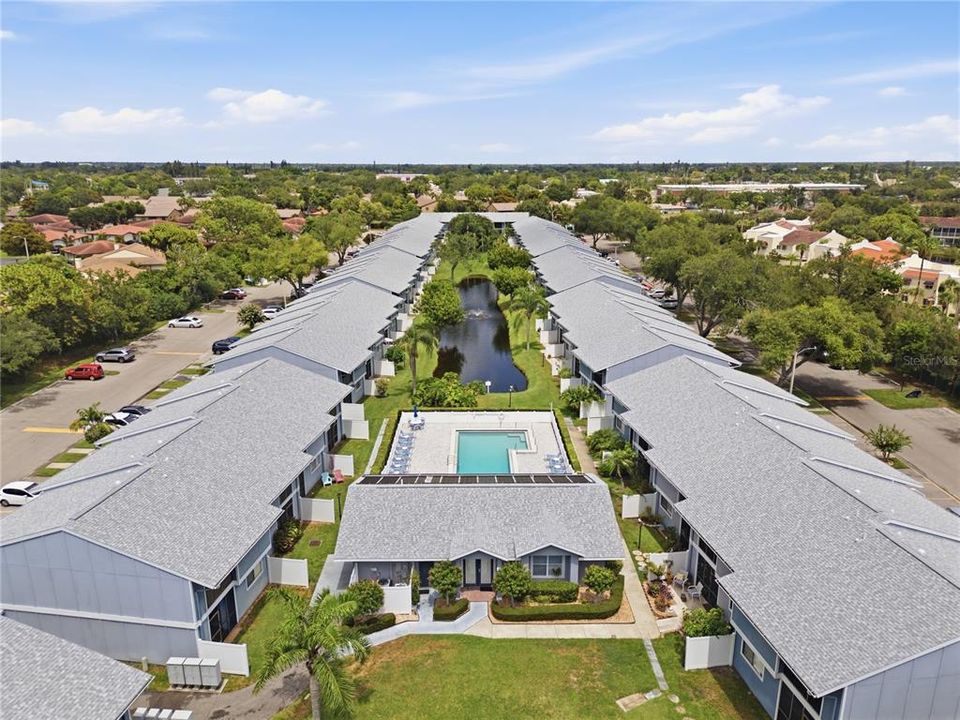 For Sale: $146,000 (2 beds, 2 baths, 948 Square Feet)