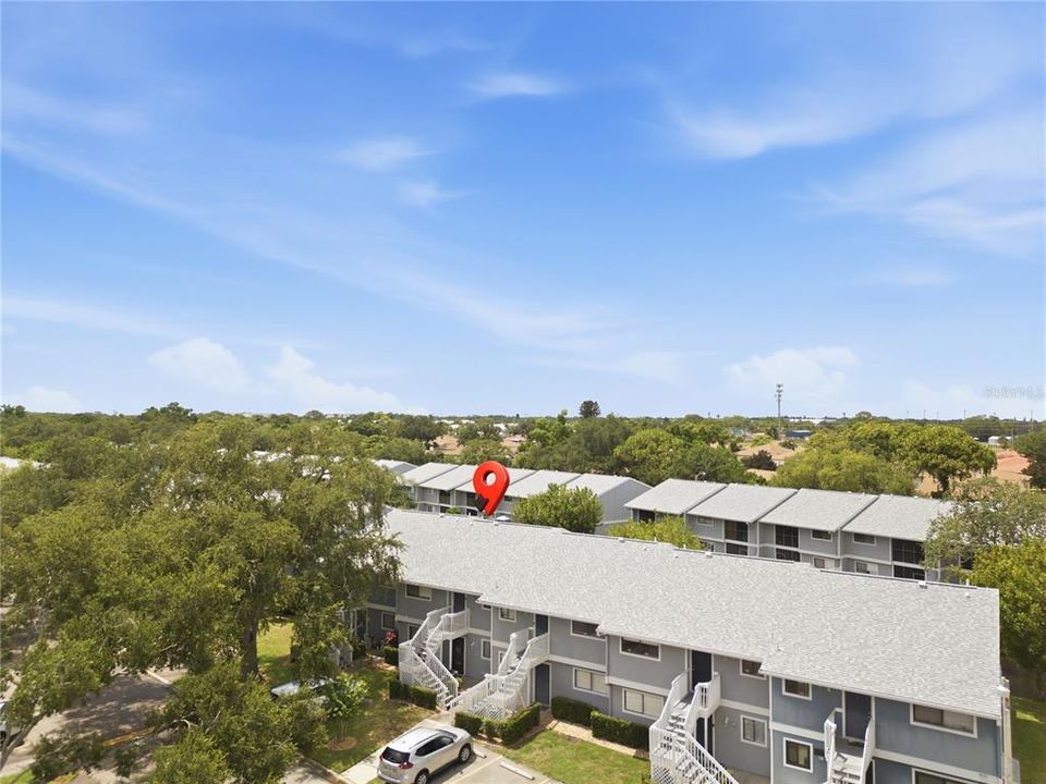 For Sale: $146,000 (2 beds, 2 baths, 948 Square Feet)