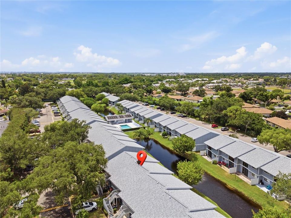 For Sale: $146,000 (2 beds, 2 baths, 948 Square Feet)